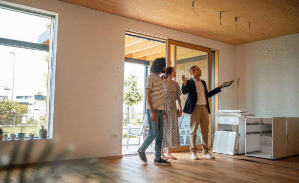 Wie finde ich den besten Immobilienmakler für mein Haus in Dresden?