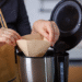 Wie man einen Kaffeemaschinenfilter reinigt